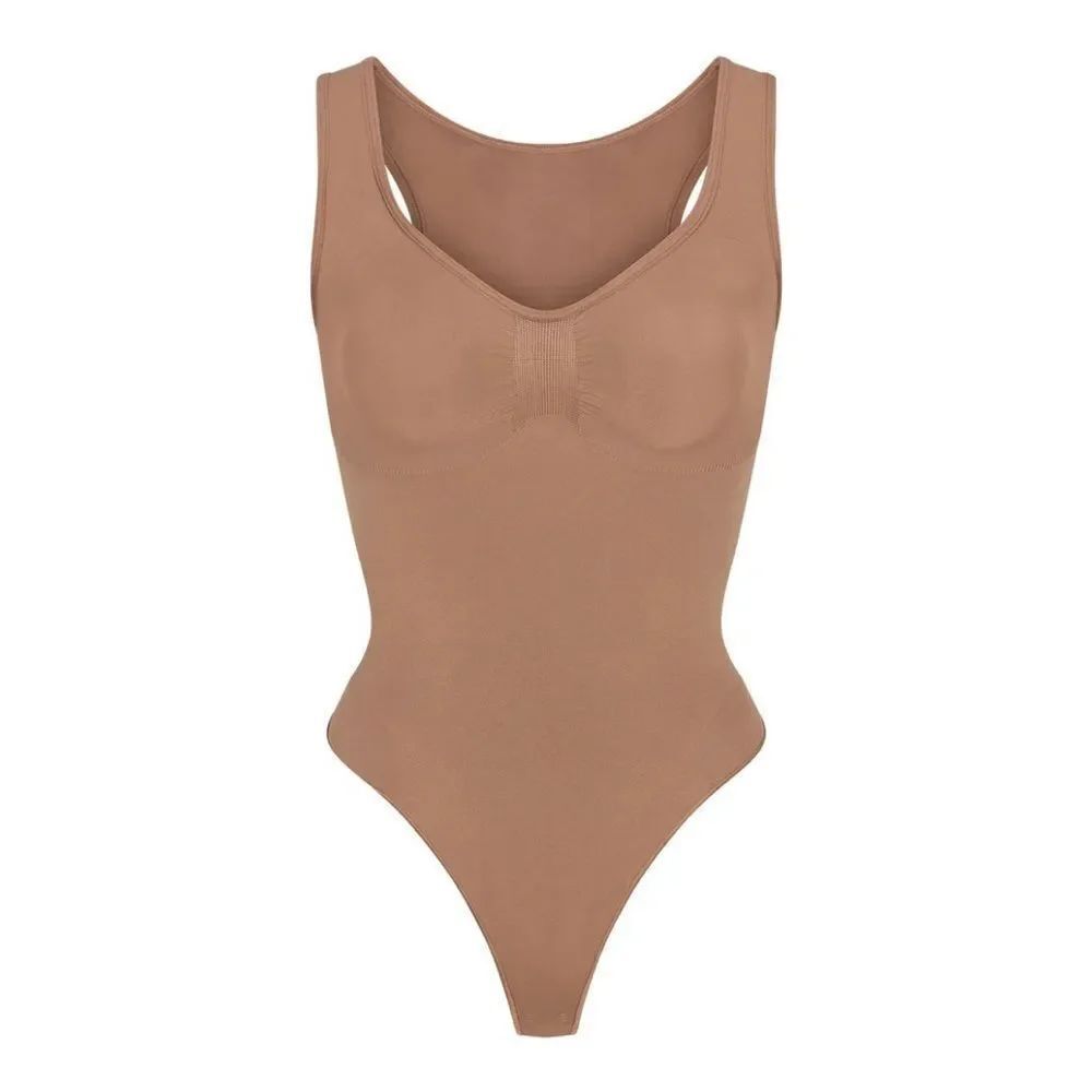 Skims Seamless Sculpt Scoop Neck Thong Bodysuit In Sienna Size S